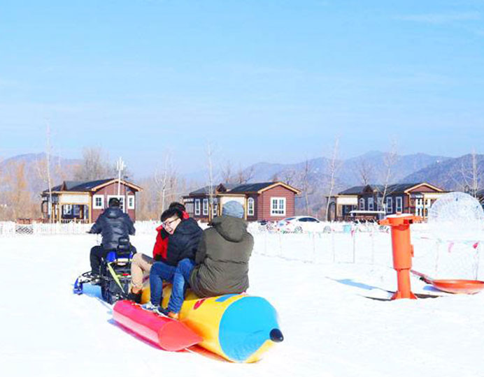 北京雪地香蕉船